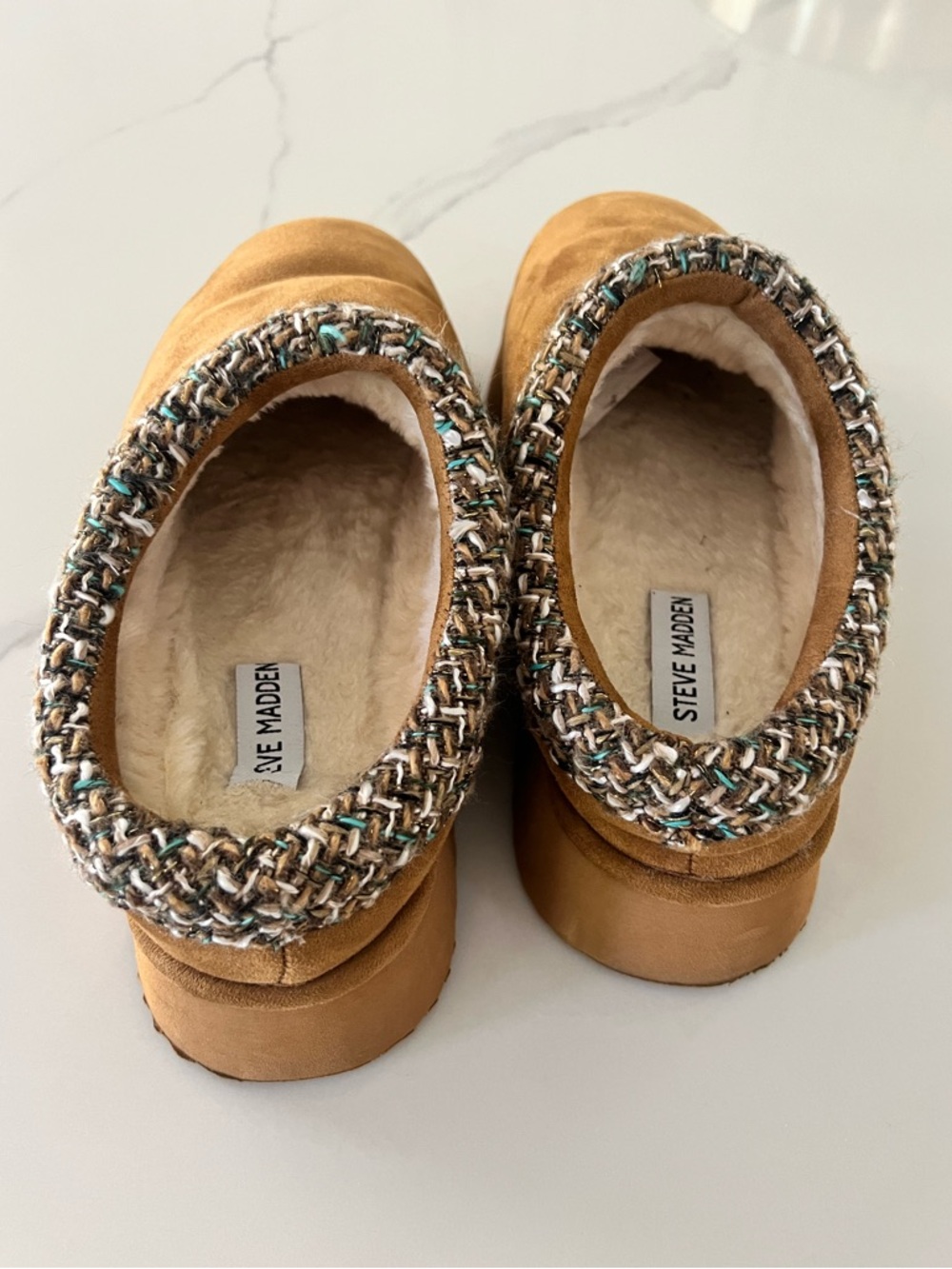 Steve Madden Tan Suede Slip-On Plush-Lined Flats with Woven Trim. Size 9.5